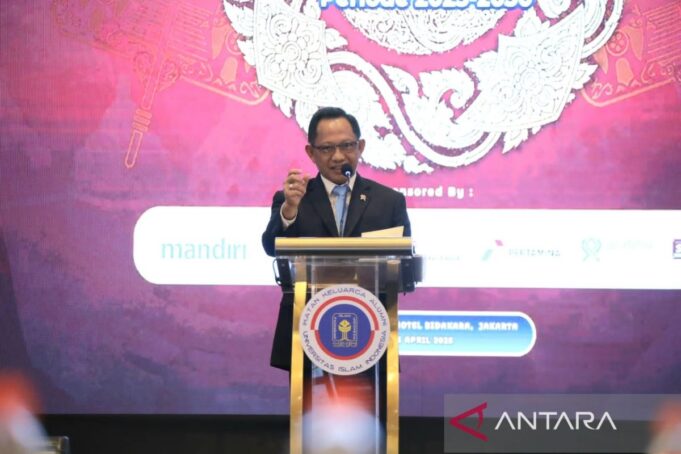 Minister calls for academic involvement in electoral system reform