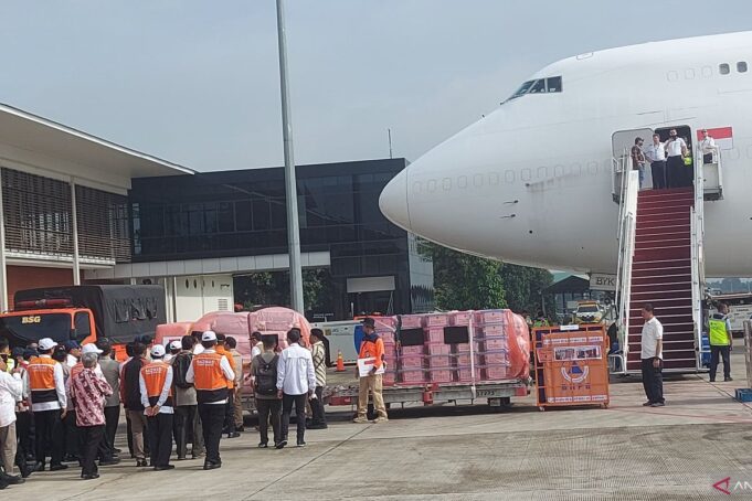 Indonesia sends off third delivery of aid for Myanmar quake victims