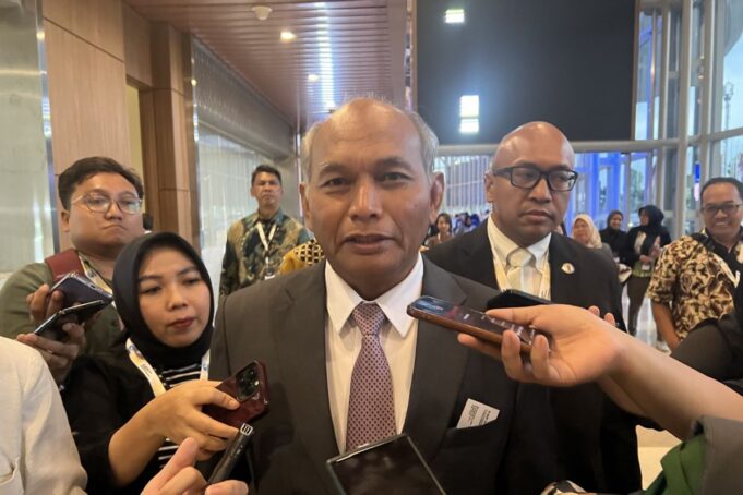 Indonesia offers Bali, eastern oil blocks to Chevron