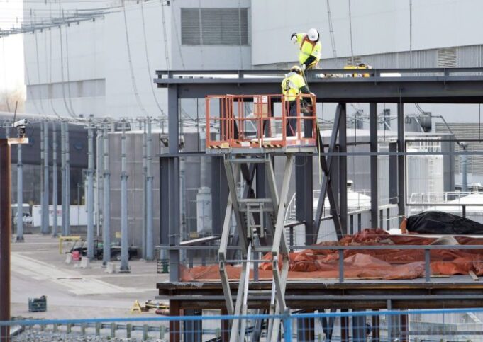 Los habitantes de Ontario instan al gobierno de Ford a que desechen el acuerdo nuclear de los Estados Unidos por energía renovable canadiense

