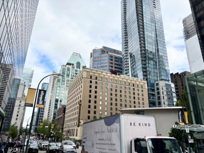 Los suburbios ayudan a conducir el regreso de la oficina mientras el arrendamiento de Metro Vancouver se calienta
